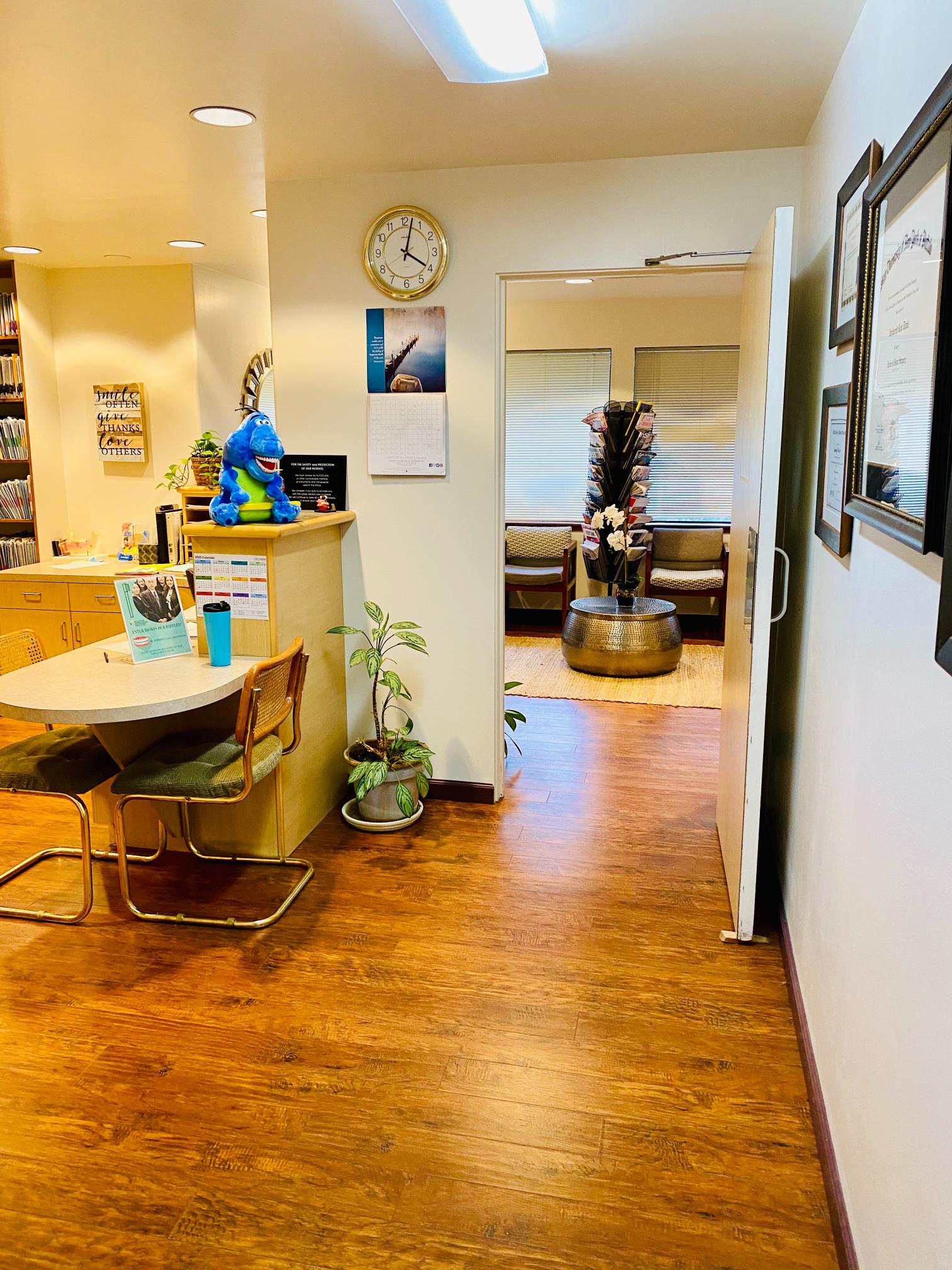 Dentist Bellevue WA dentistry office images